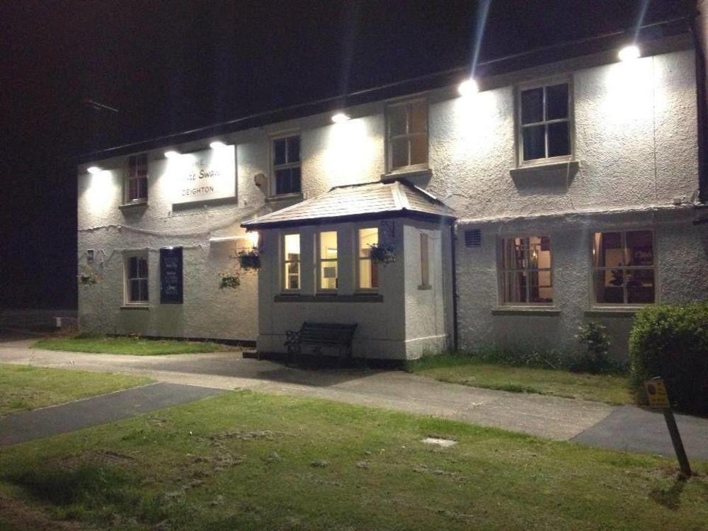 Отель The White Swan Escrick Экстерьер фото